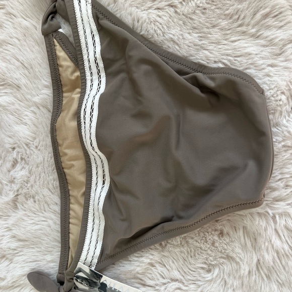 Bundle of eleven bikini sets and others from Victoria’s Secret and more - Picture 16 of 16